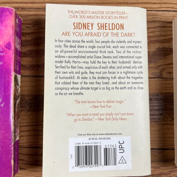 Lot 5 New York Times Bestsellers Paperback Novels - Picture 8 of 13